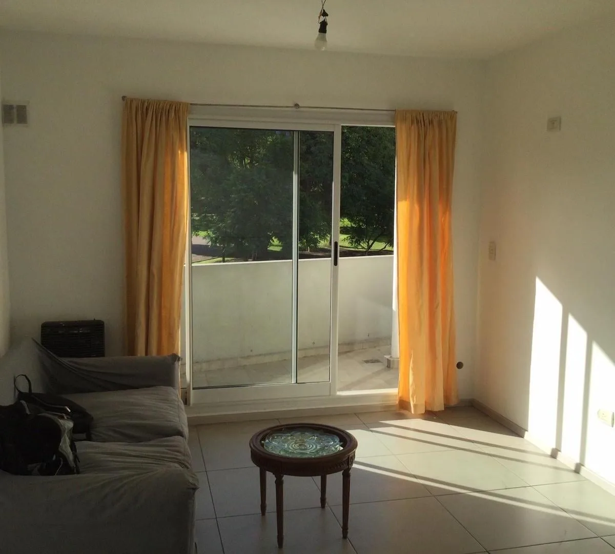 Apartamento de três ambientes com 2 quartos e varanda em San Telmo