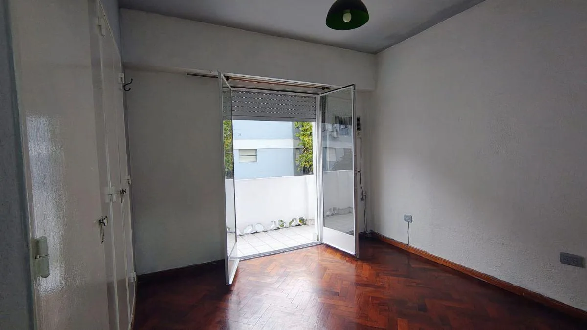 One-bedroom apartment with balcony in Palermo