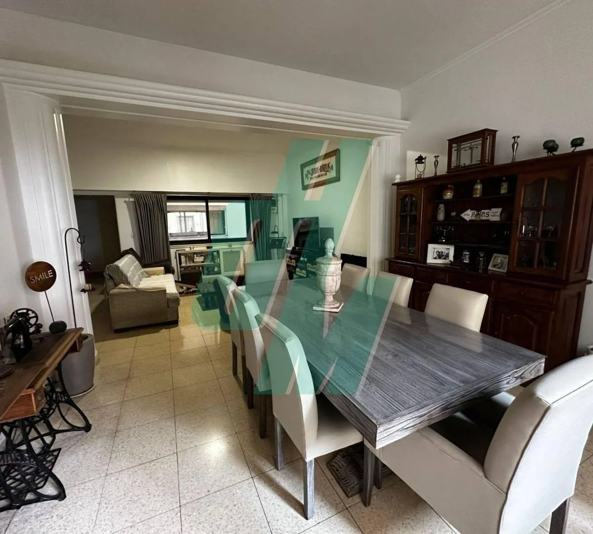 Apartamento de três dormitórios em Recoleta