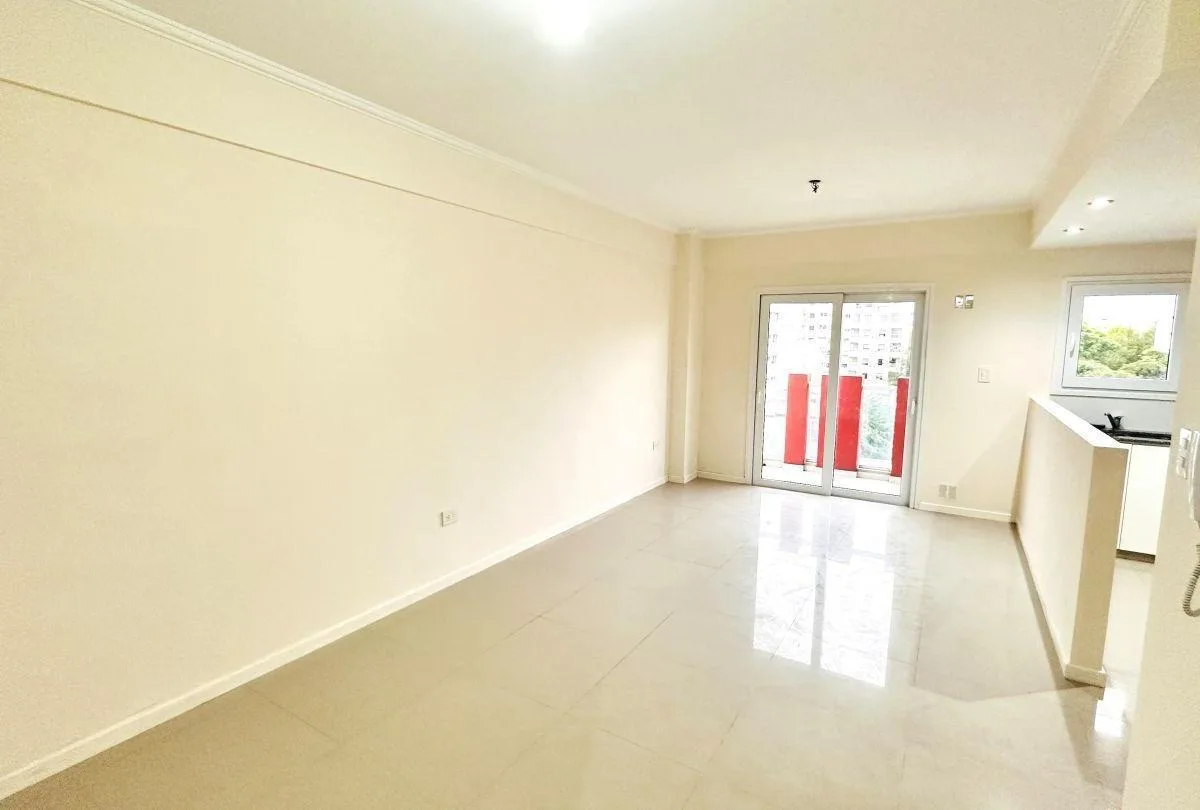 Apartamento de 2 ambientes com varanda em La Plata