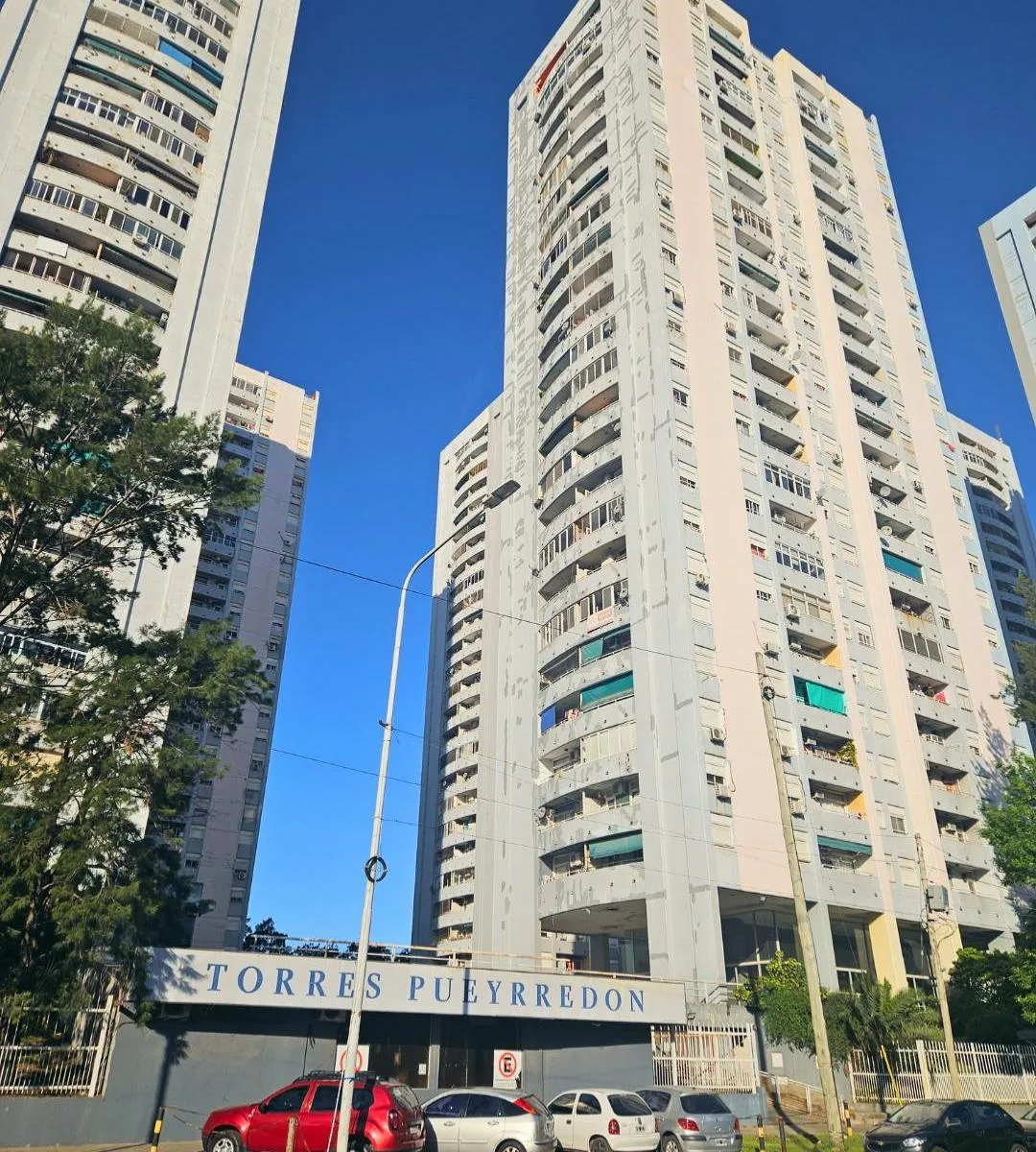 Квартира с 2 спальнями в Avellaneda Centro с балконом