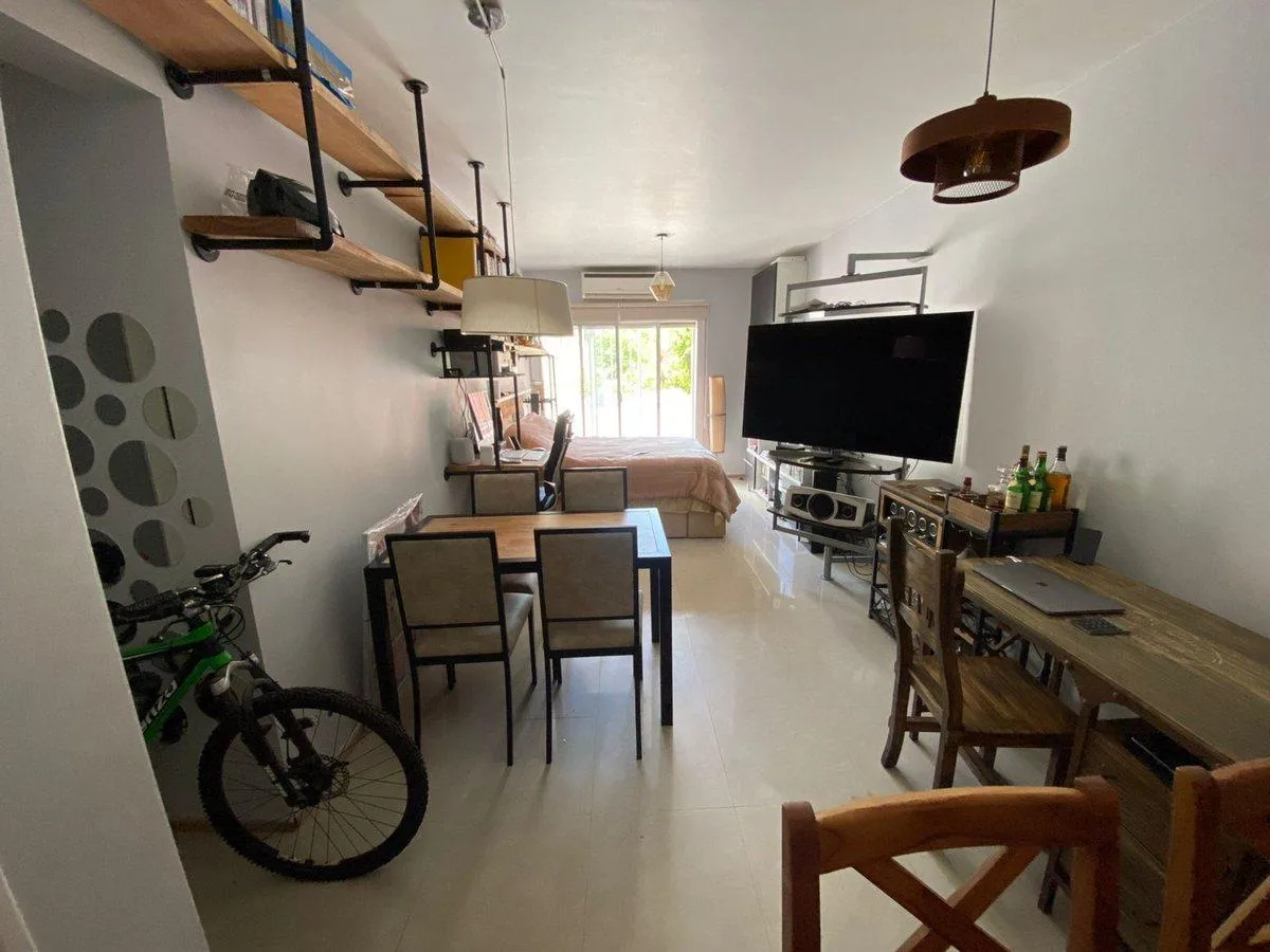 Studio apartment in Núñez with pool and communal grill