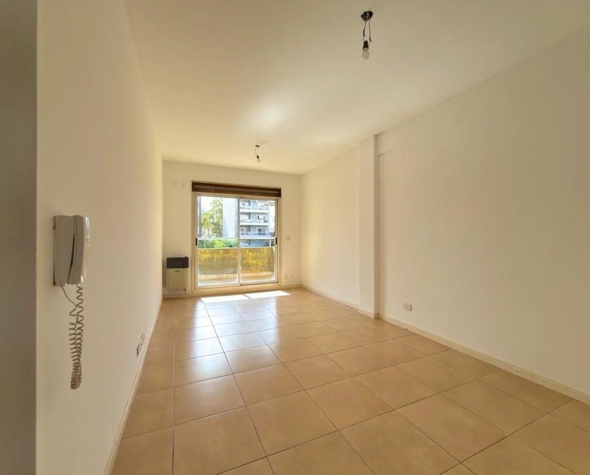 Two-room apartment with balcony in General San Martín