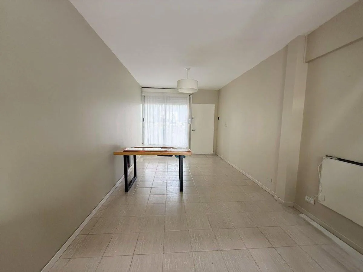 Duplex com 1 quarto e pátio em Villa General Mitre