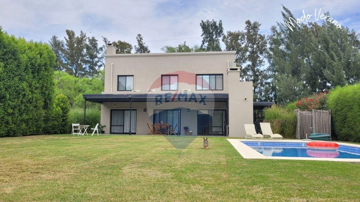 Дом с 4 спальнями в Santa Catalina (Villanueva Tigre)