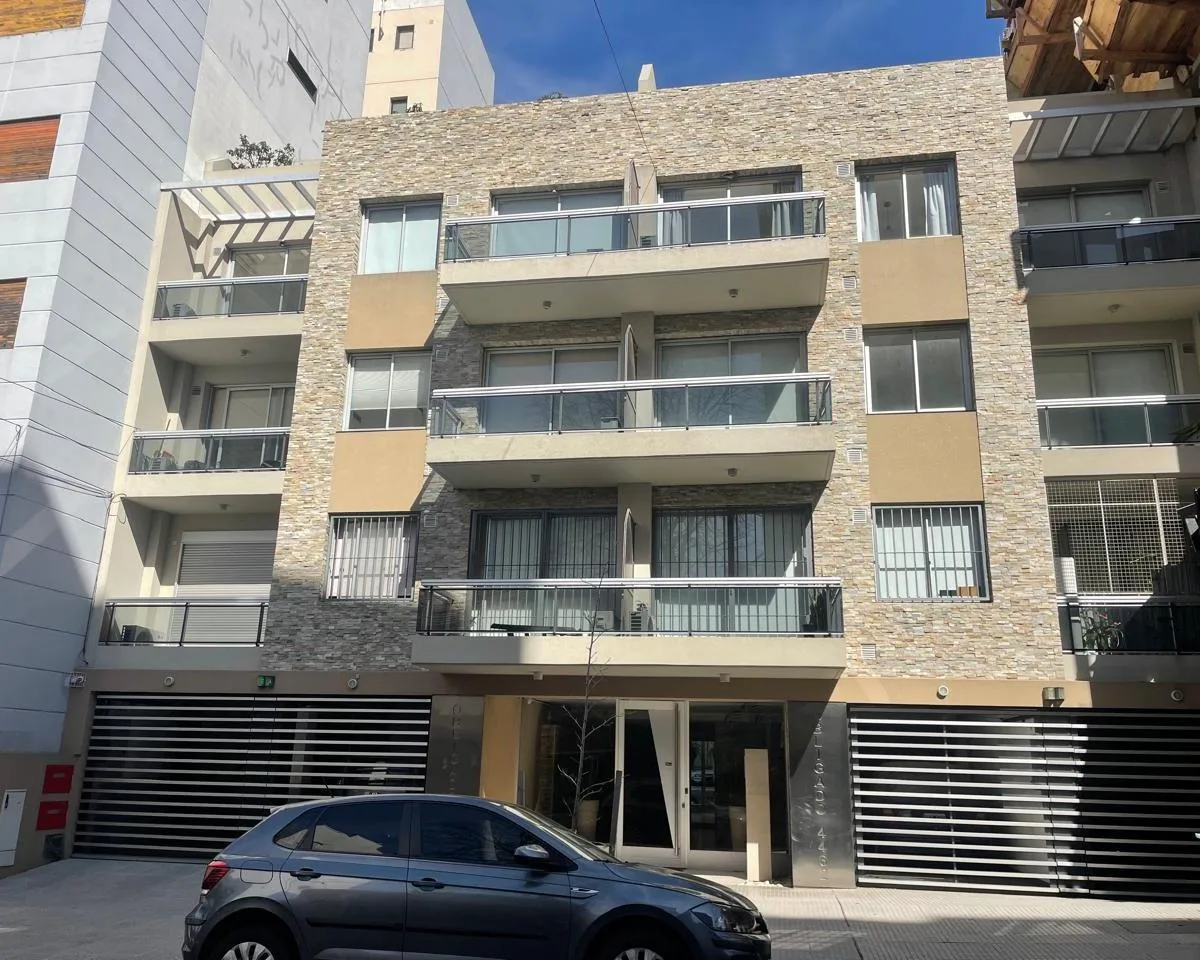 Studio apartment with assigned parking in Núñez