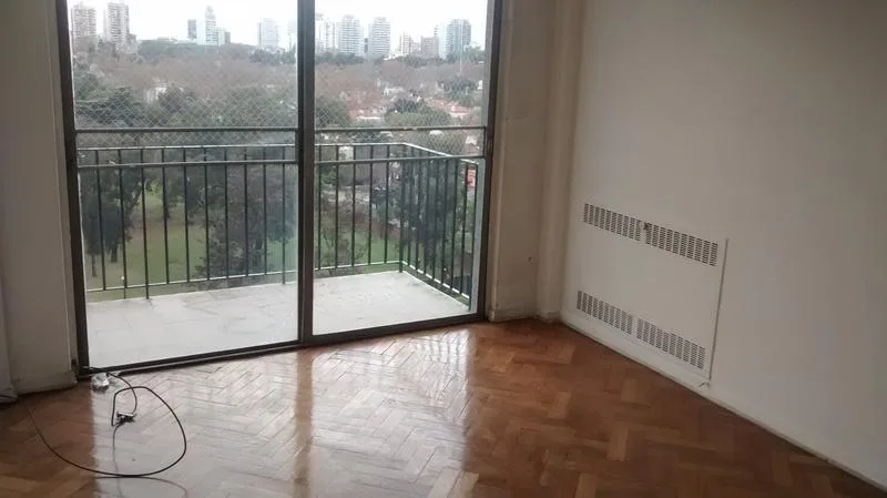 Three-room apartment with service room in Olivos, Vicente López