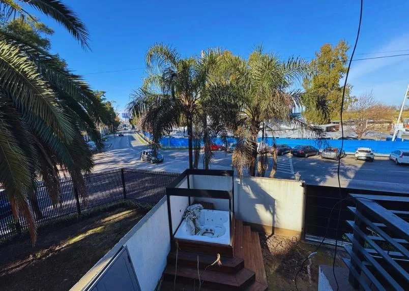 Apartamento de 3 ambientes novo com varanda-terraço em Ituzaingó