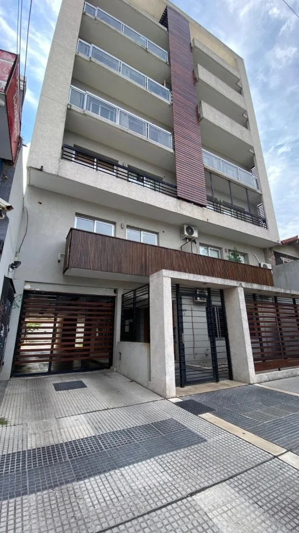 Two-room apartment in Moreno centre