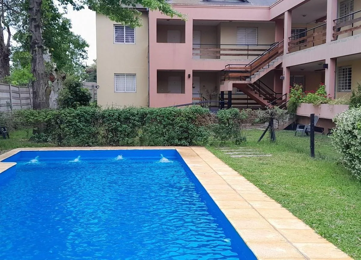 Two-room apartment with patio in Pilar