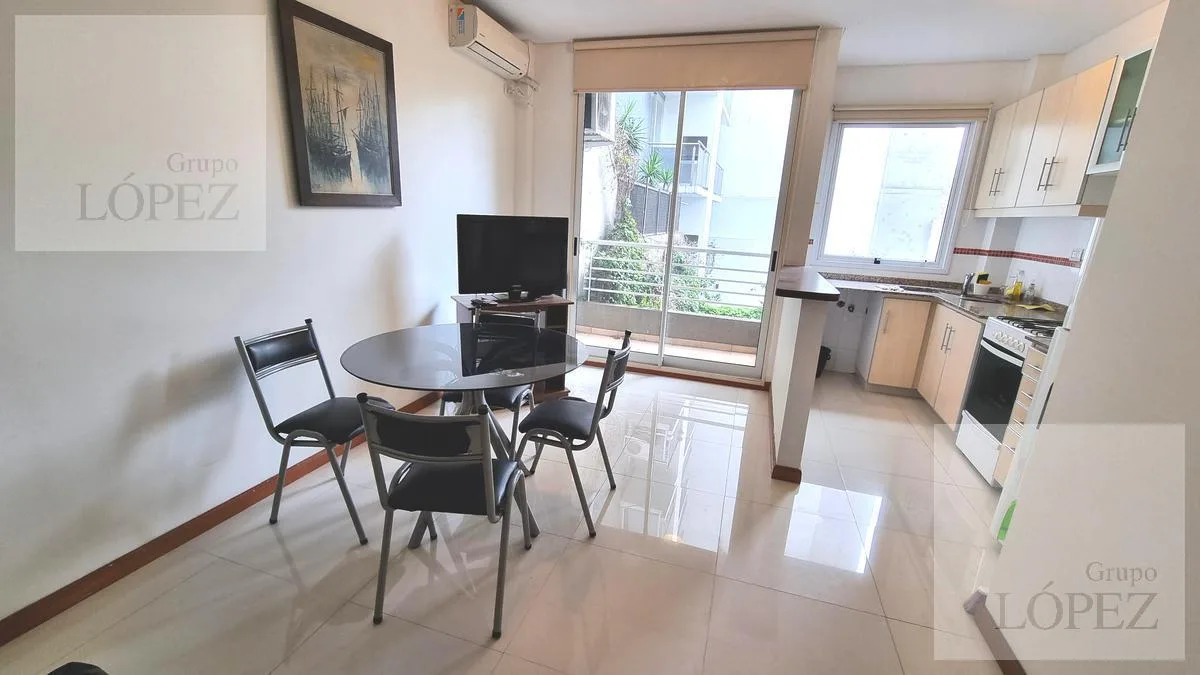 Apartamento kitnet mobiliado com varanda em Villa Urquiza