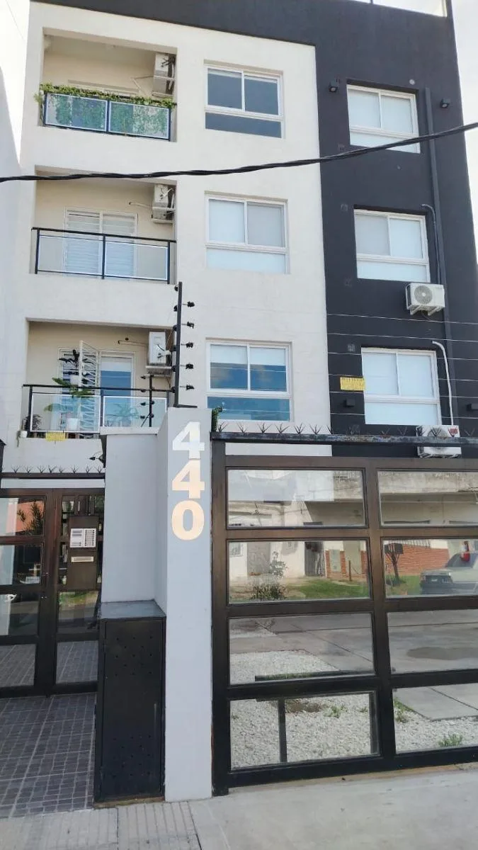 Kitnet novo com terraço privativo em La Matanza