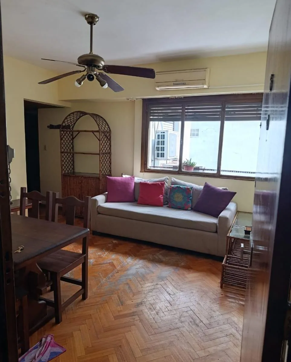 Apartamento de dois ambientes mobiliado em Almagro