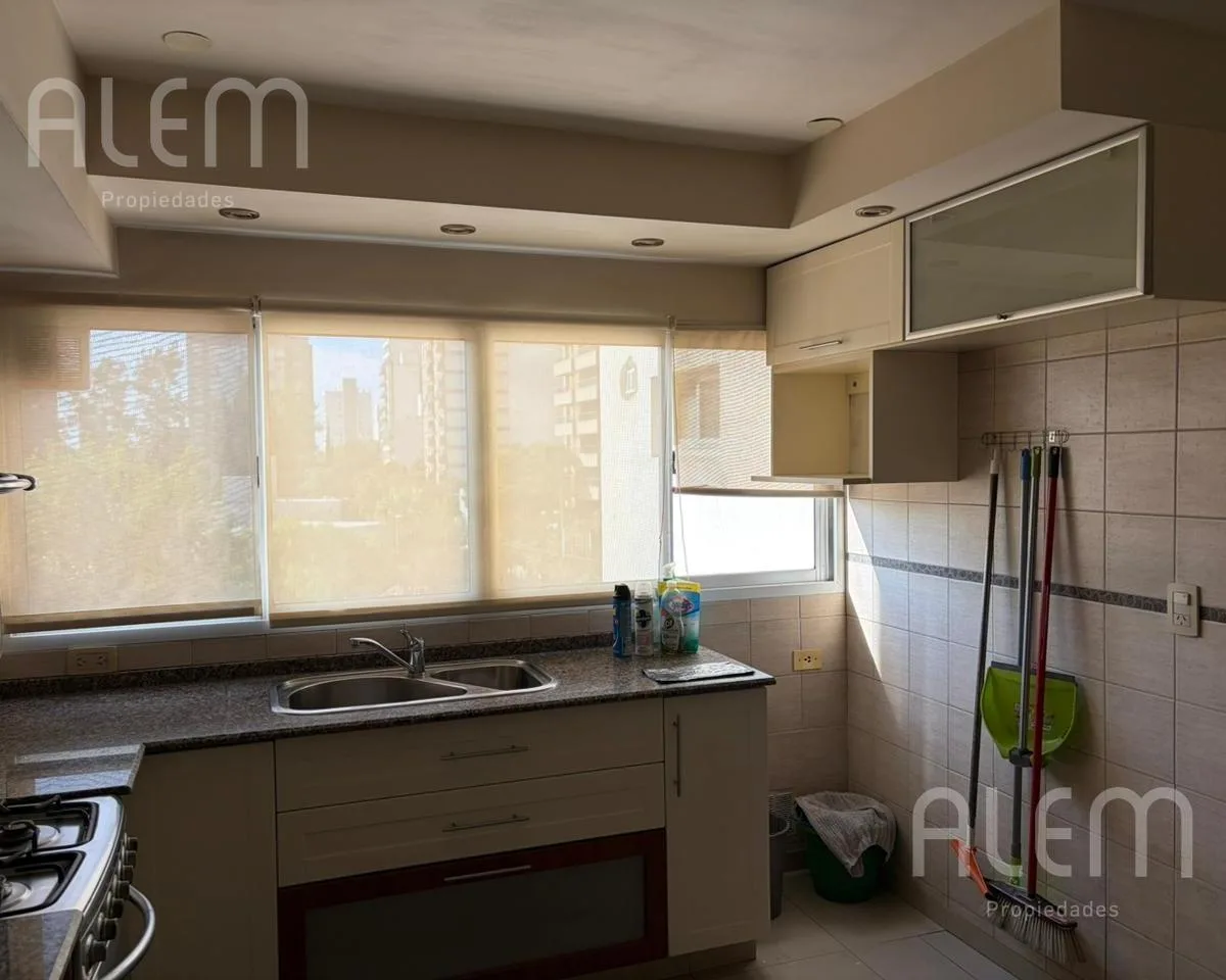 Three-room apartment in Lomas de Zamora Oeste