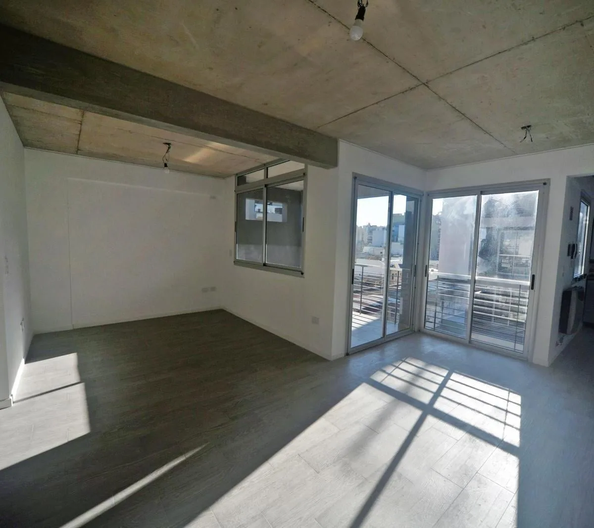 Monoambiente con cochera en Villa General Mitre