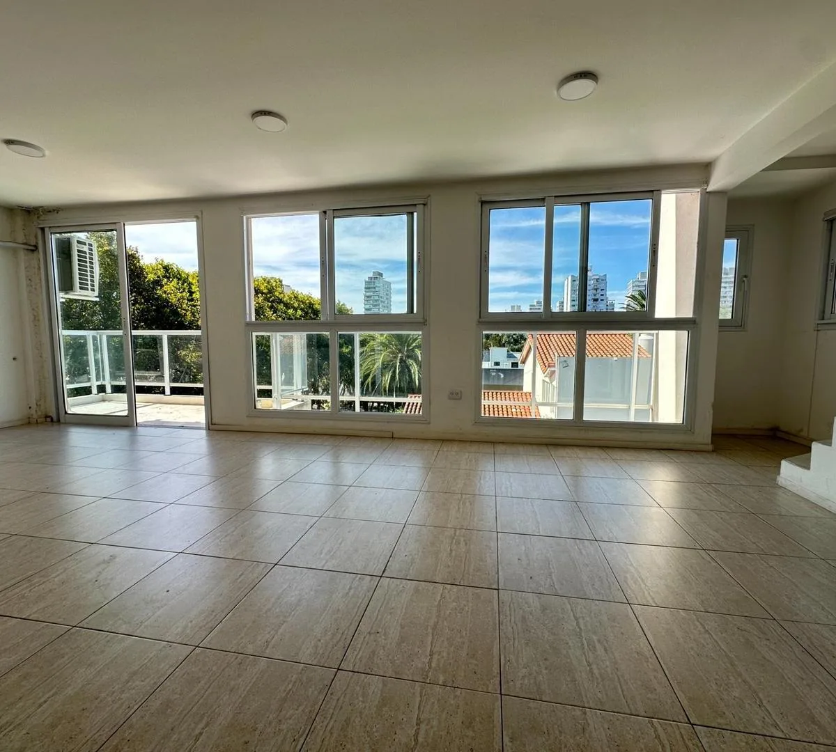 Apartamento dúplex de 2 dormitórios com vaga de garagem em Vicente López