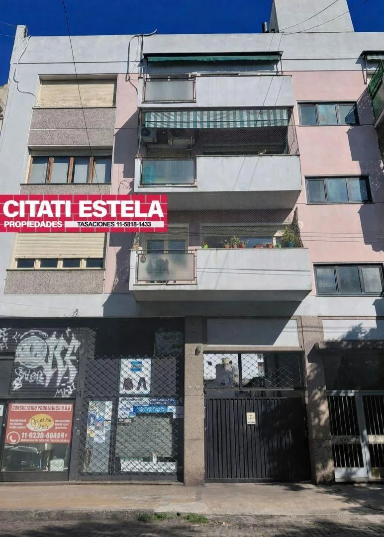 PH de 3 ambientes con balcón en Barracas