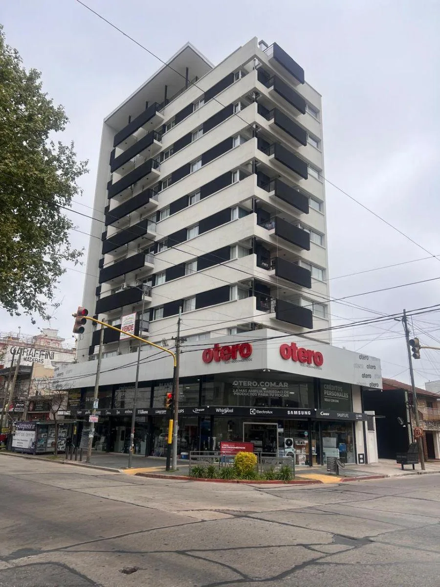 Departamento Tipo Monoambiente a Estrenar en Alquiler con Cochera en El Centro de Berazategui
