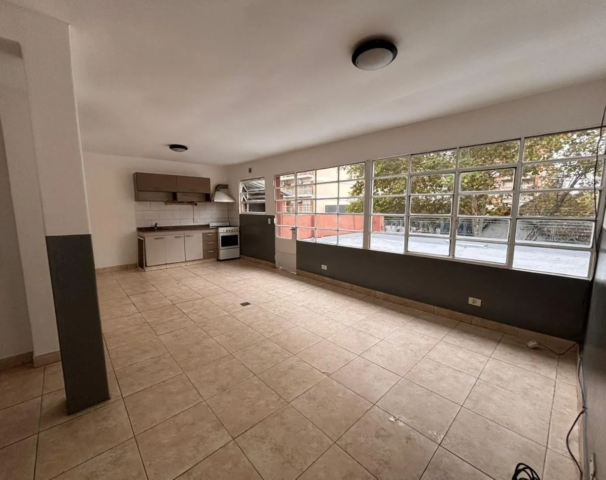 PH de 3 ambientes con 2 dormitorios en General San Martín