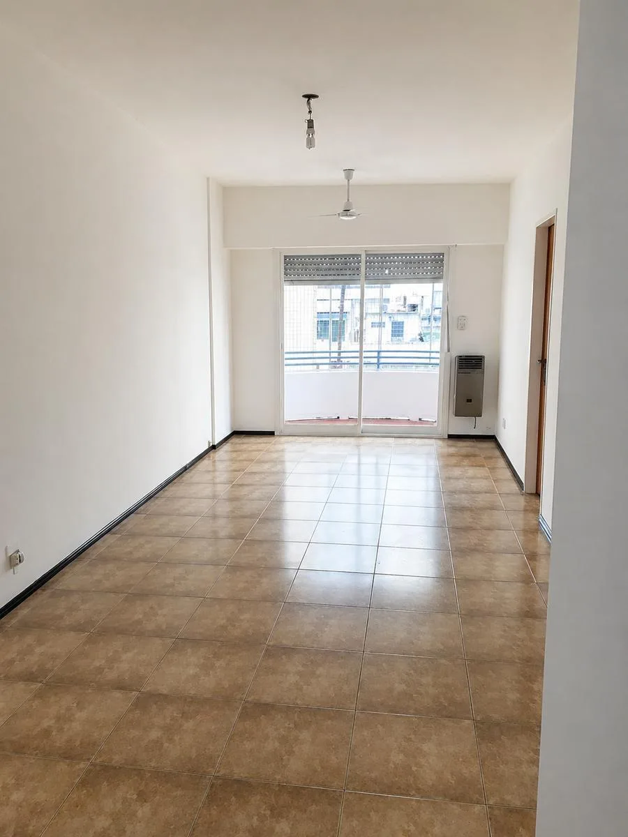 Квартира-студия с балконом в Flores