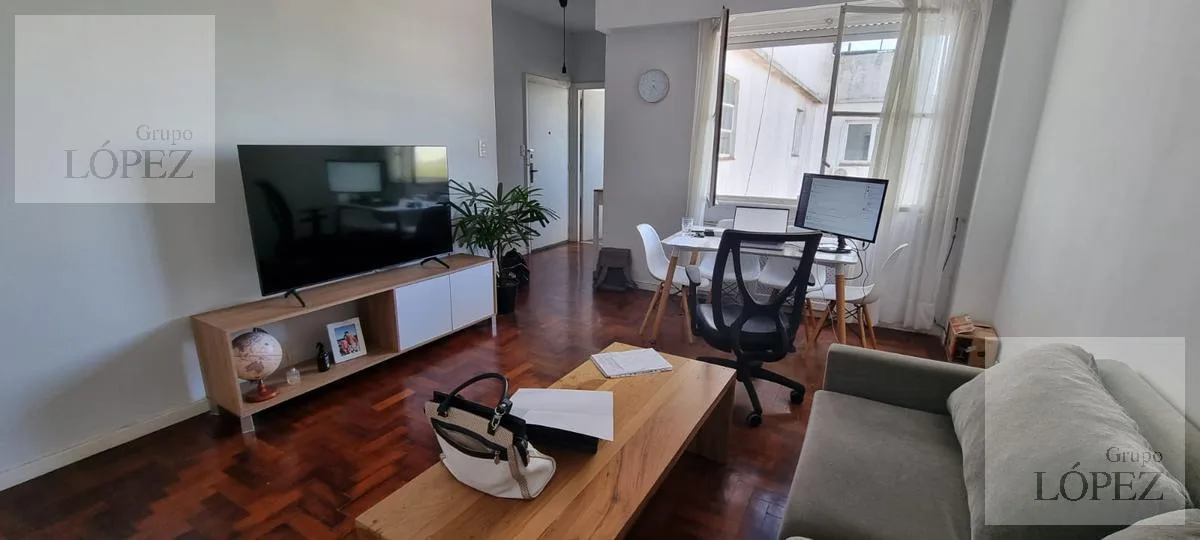 Two-room apartment in Olivos with river view