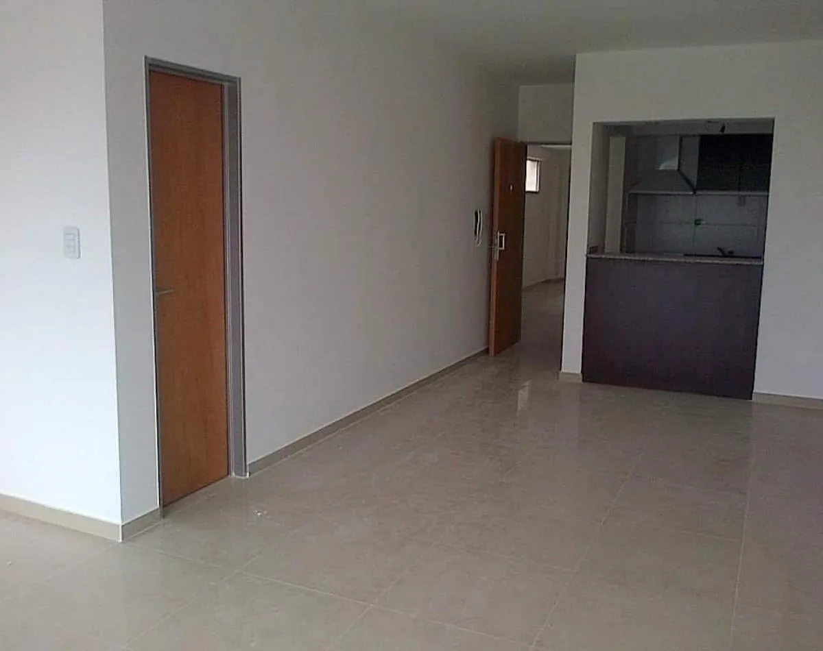 Kitnet de um único ambiente e meio em Morón