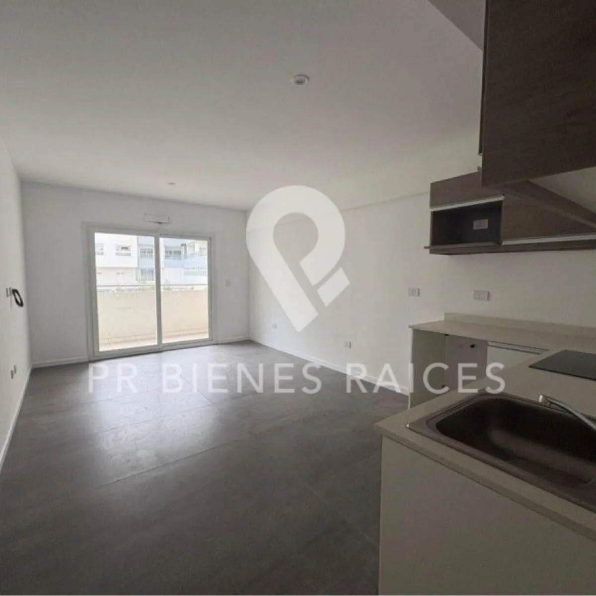 Квартира-студия в Canning Center с видом на бассейн