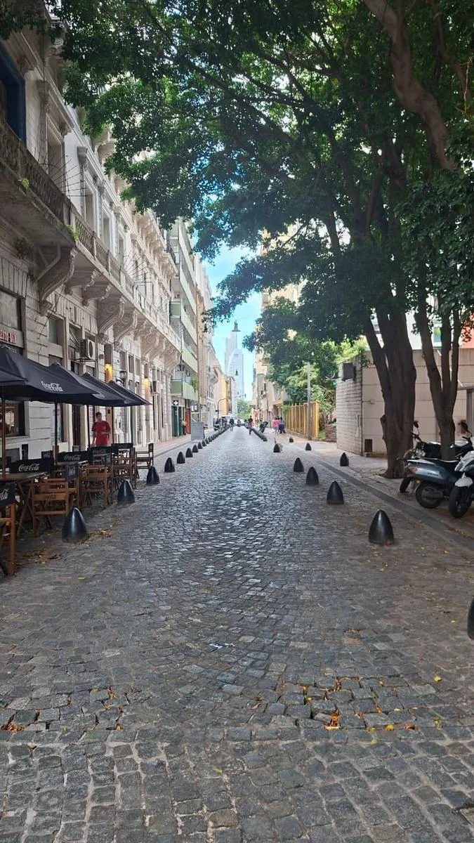 Квартира-студия в Monserrat на Av. Moreno