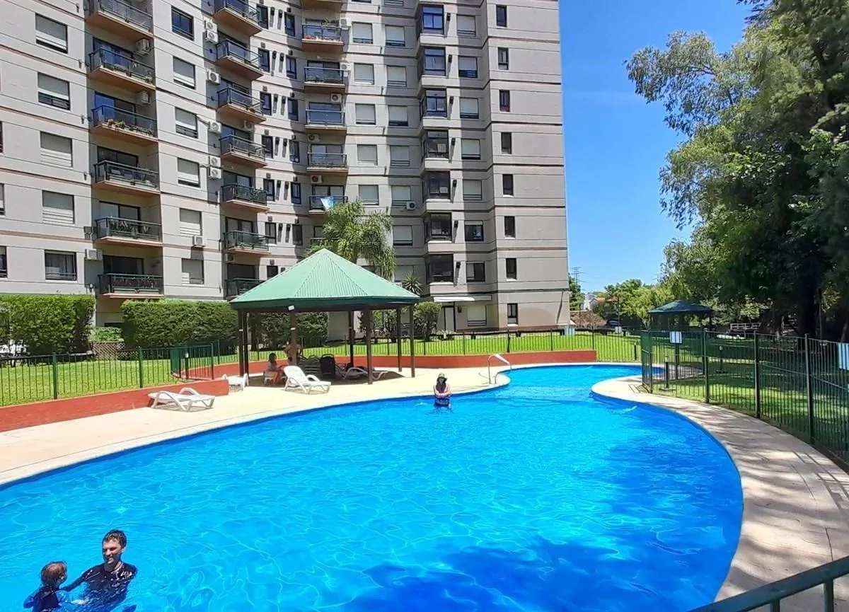 Apartamento mobiliado com 2 dormitórios em Tigre