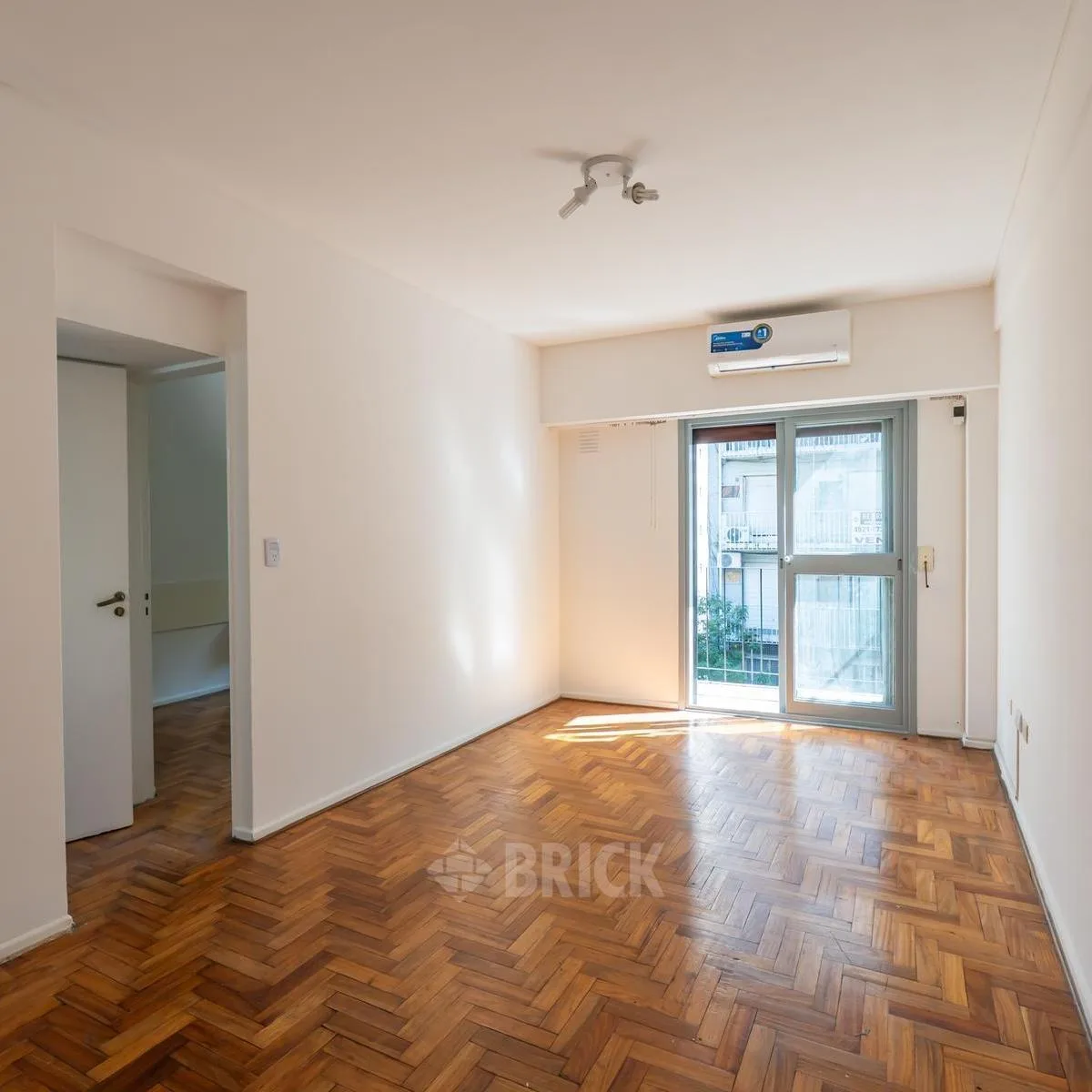 Apartamento de 2 ambientes na frente da rua em Palermo