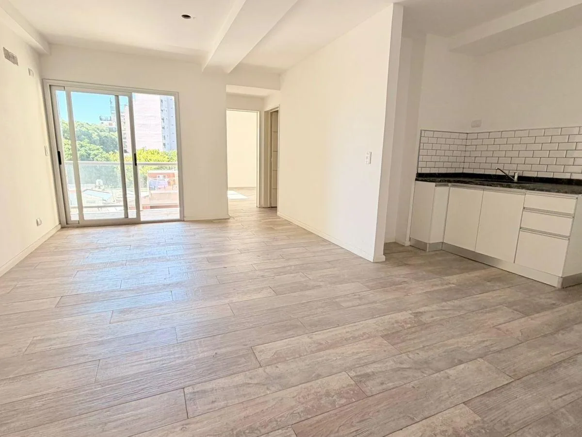 Новая квартира с 1 спальней в Saavedra