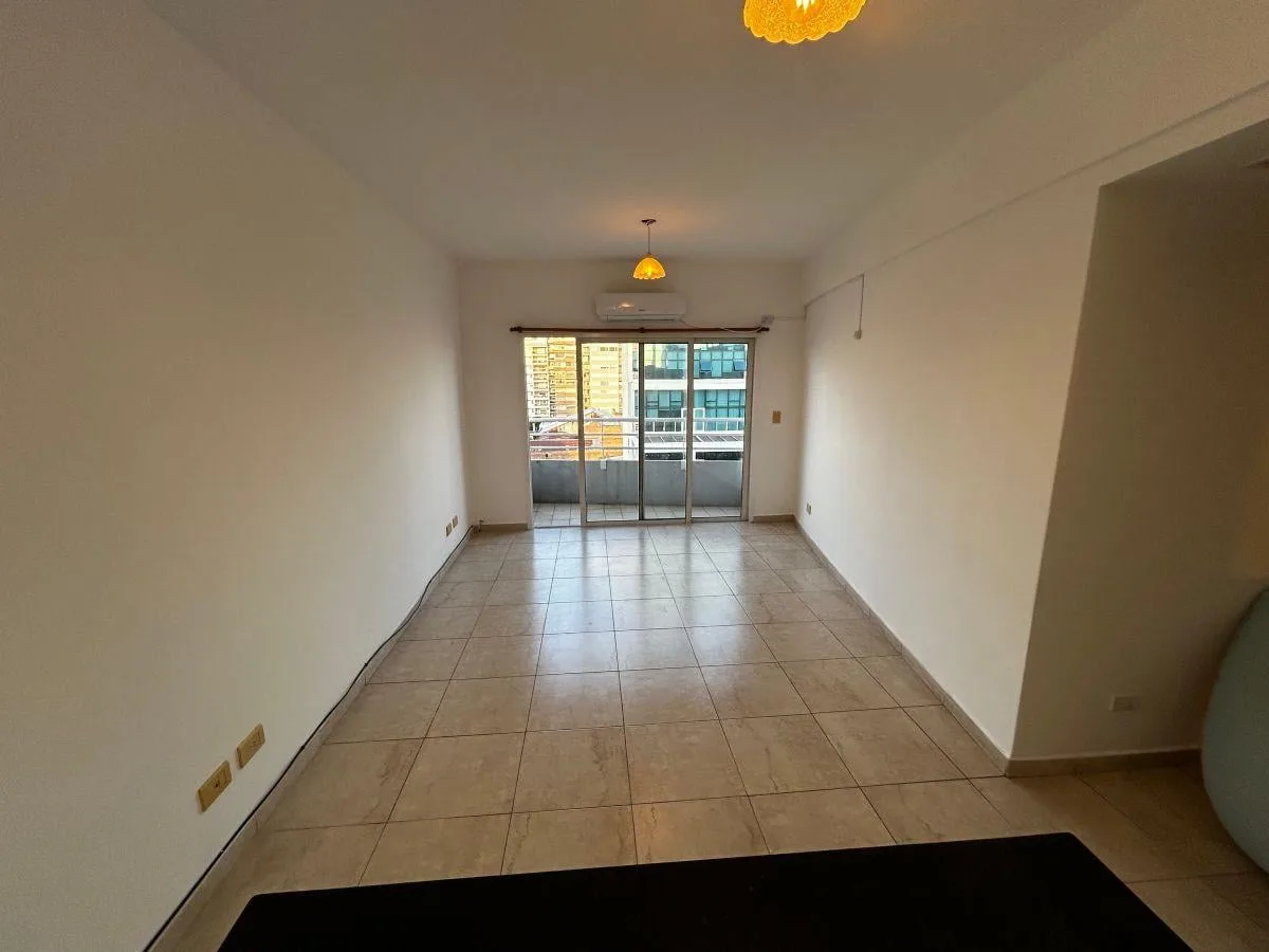 Half-floor two-bedroom apartment in Banfield