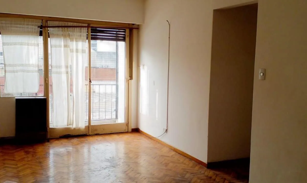 Departamento de 3 dormitorios con dependencia en Buenos Aires