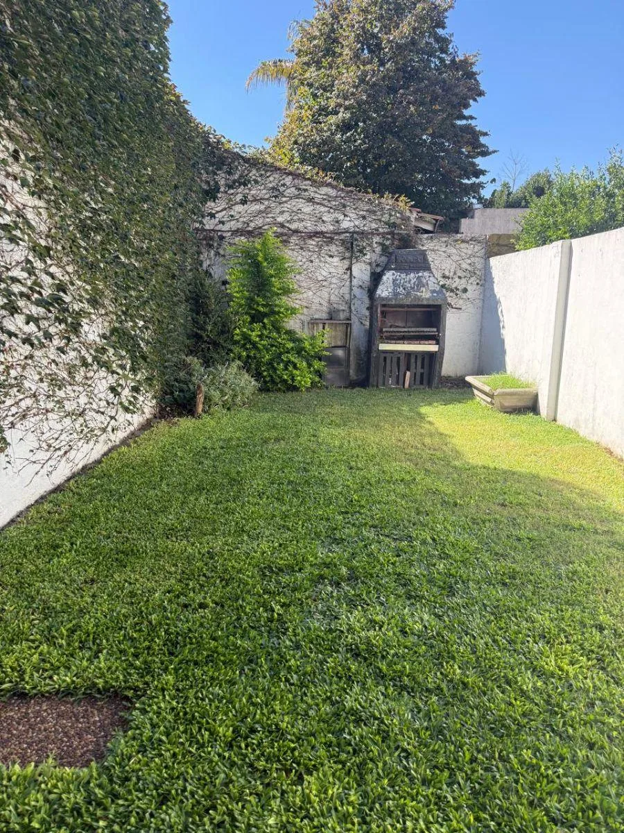 Three-bedroom duplex PH in Olivos