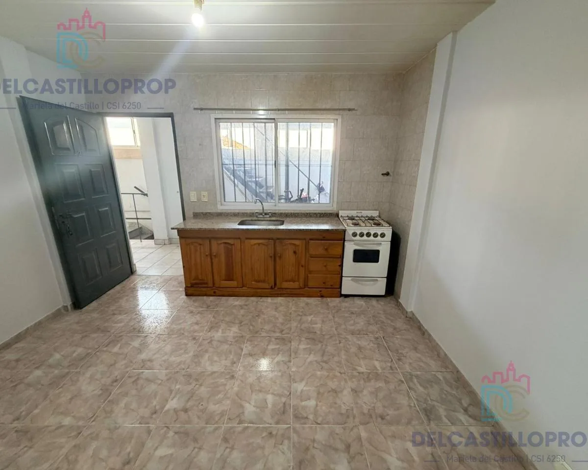 Two-room apartment for rent in Victoria