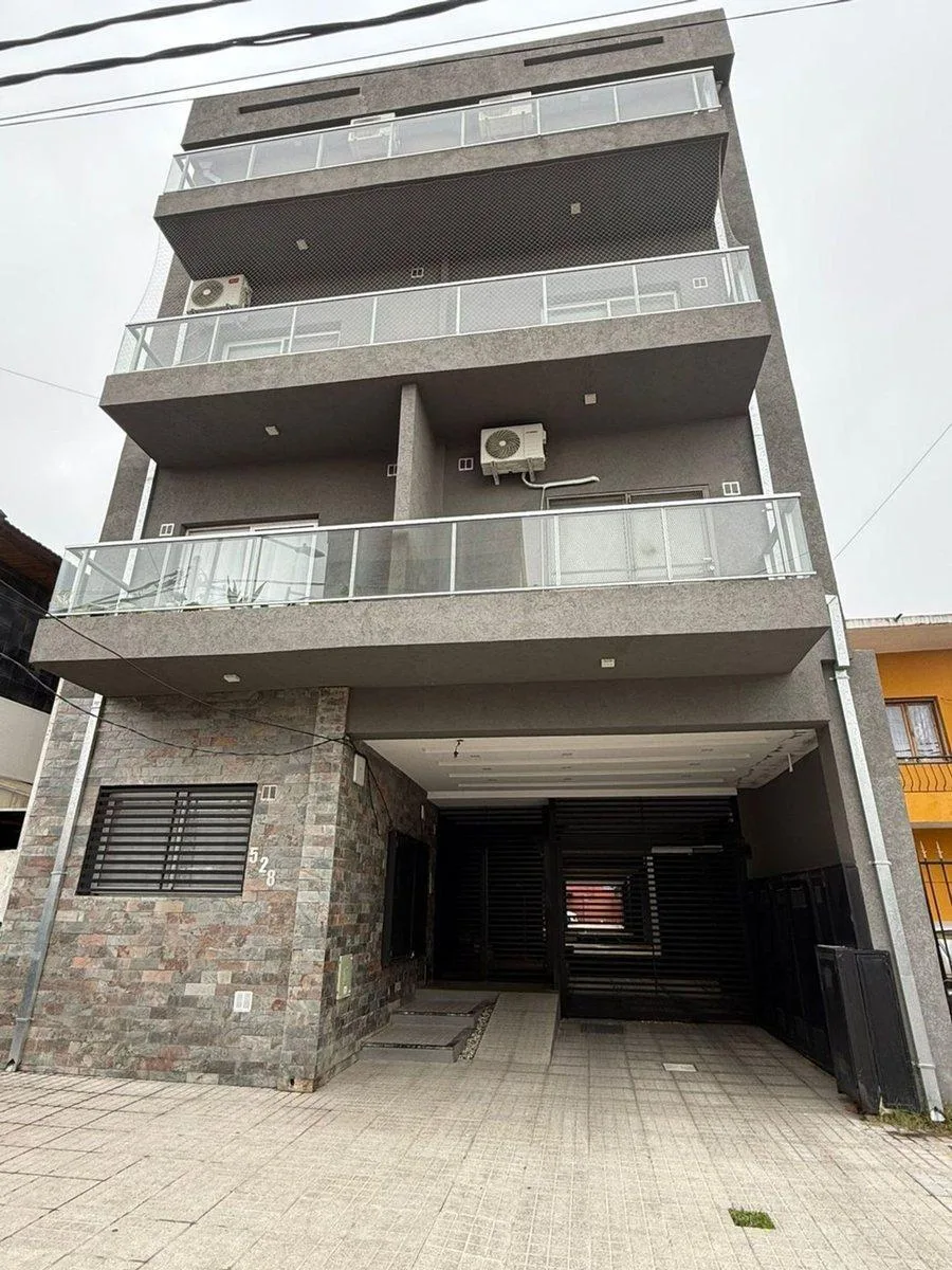 Modern studio apartment in Lanús Oeste