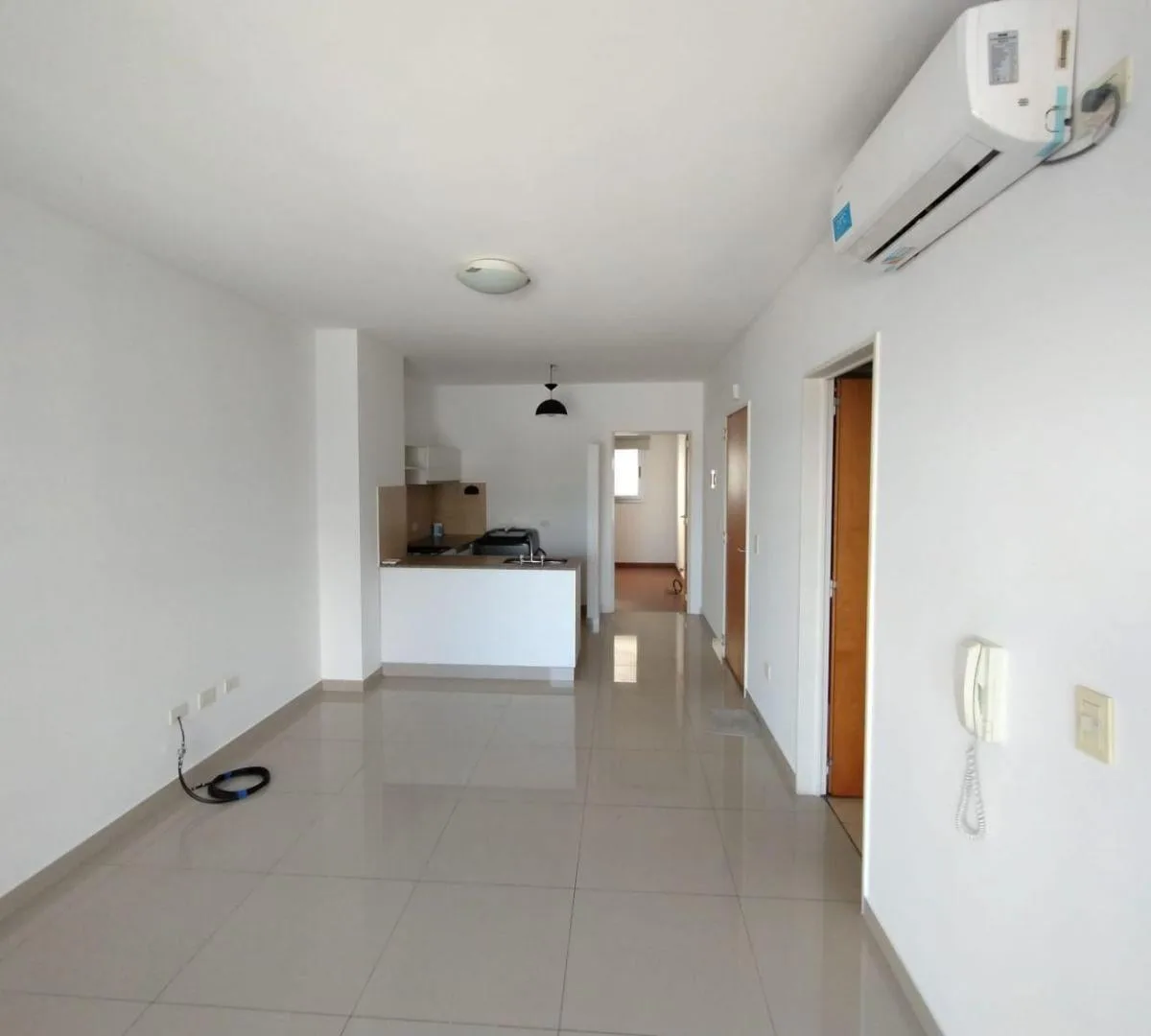 Departamento de 2 ambientes con balcón en Flores