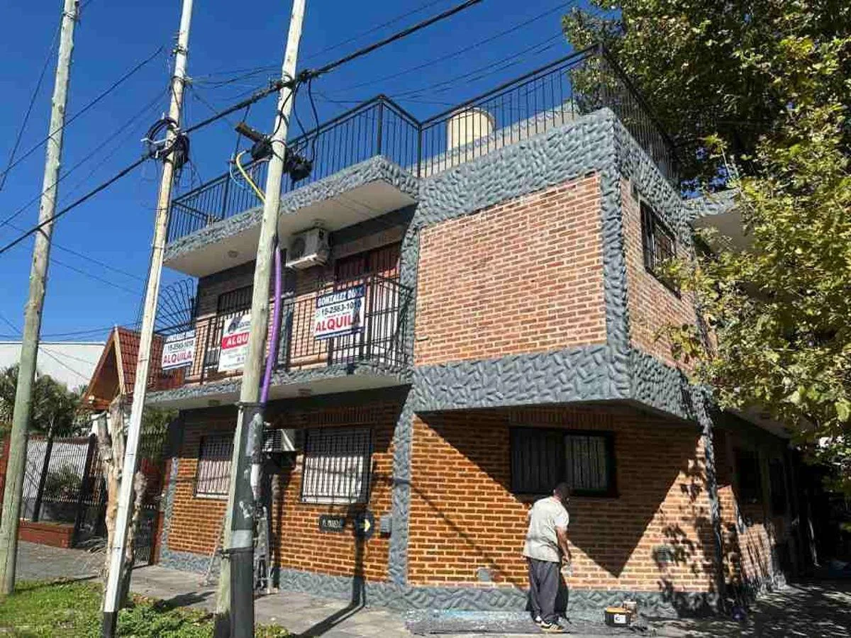 First-floor one-bedroom apartment in Avellaneda