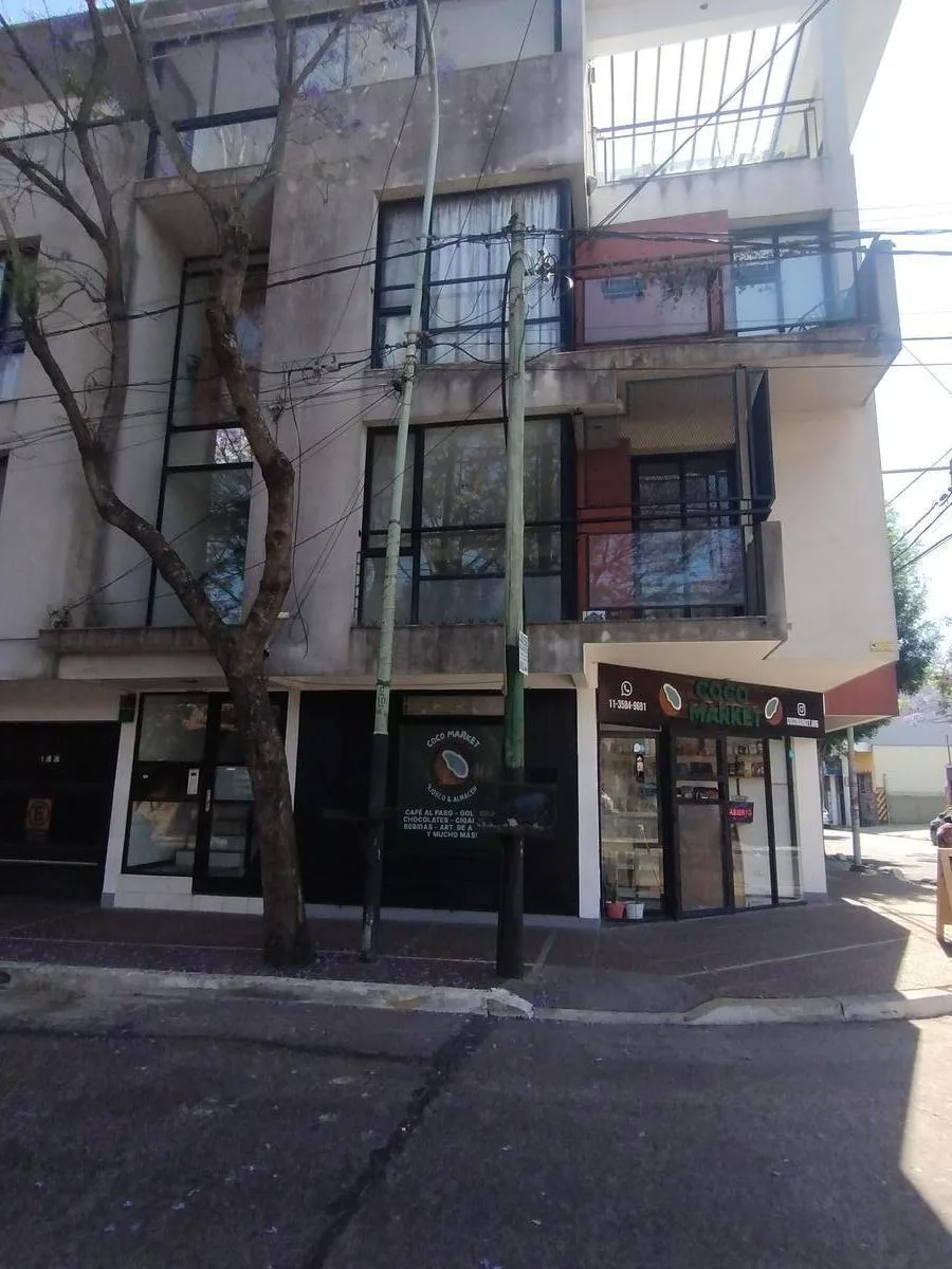 Departamento 3 Ambientes en Primer Piso Al Frente con Balcón