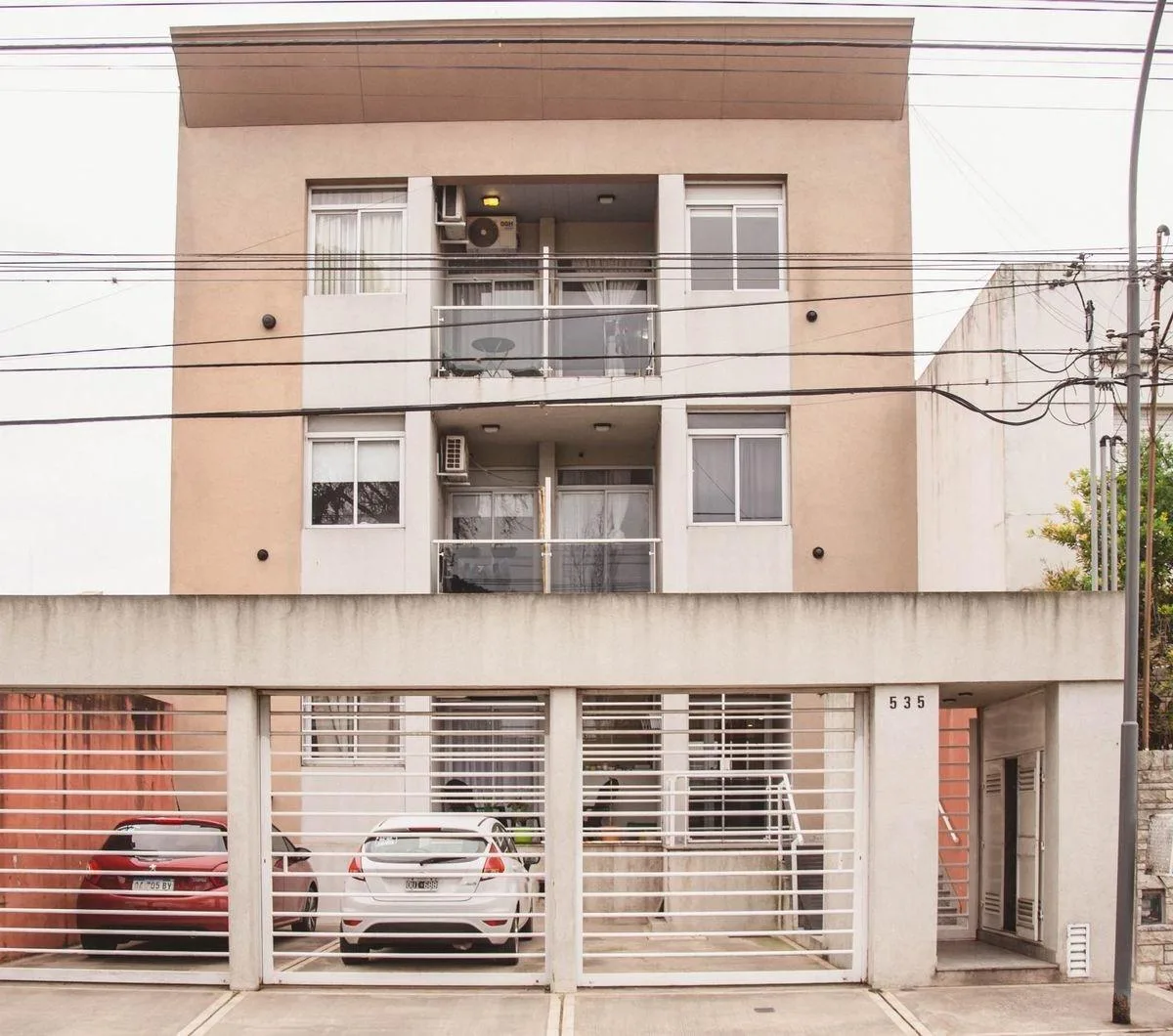 Apartamento de dois ambientes com 1 dormitório em Luján