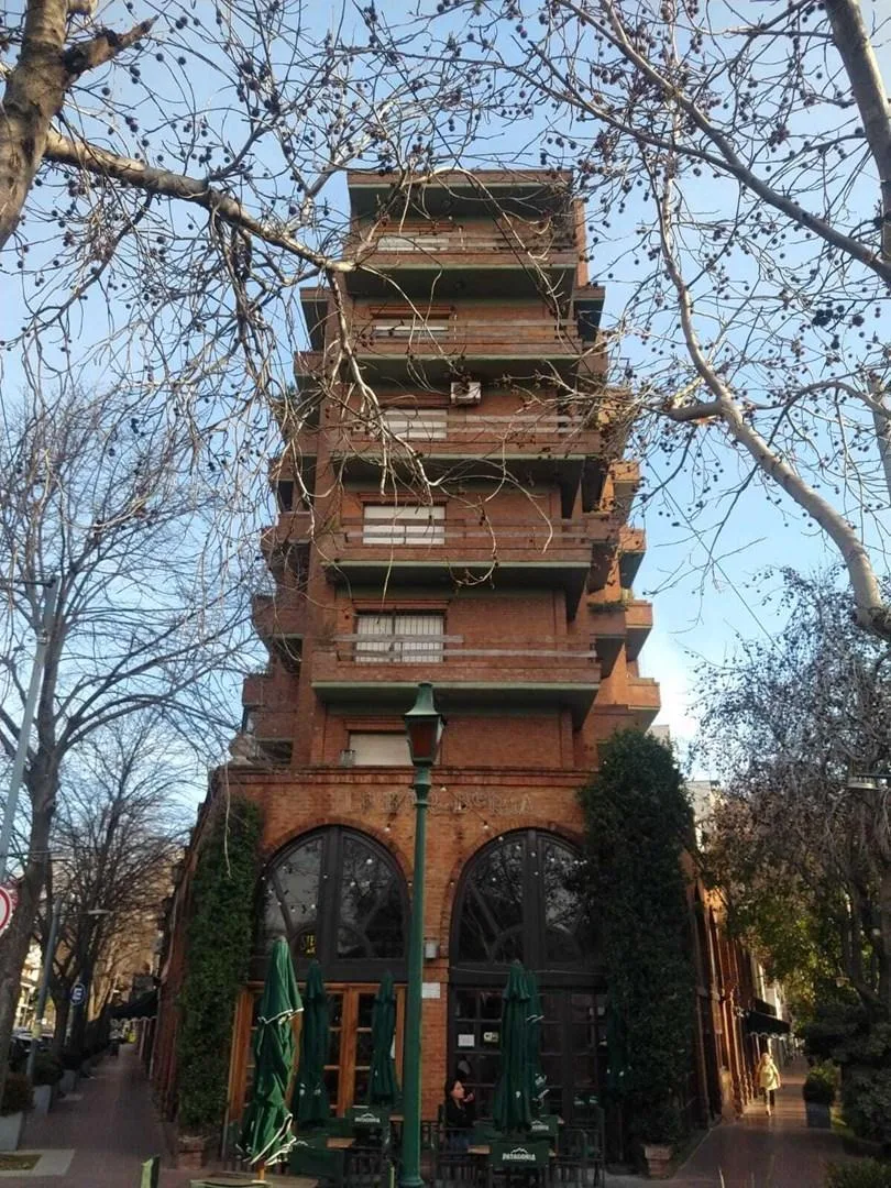 Two-room apartment with three balconies in Victoria
