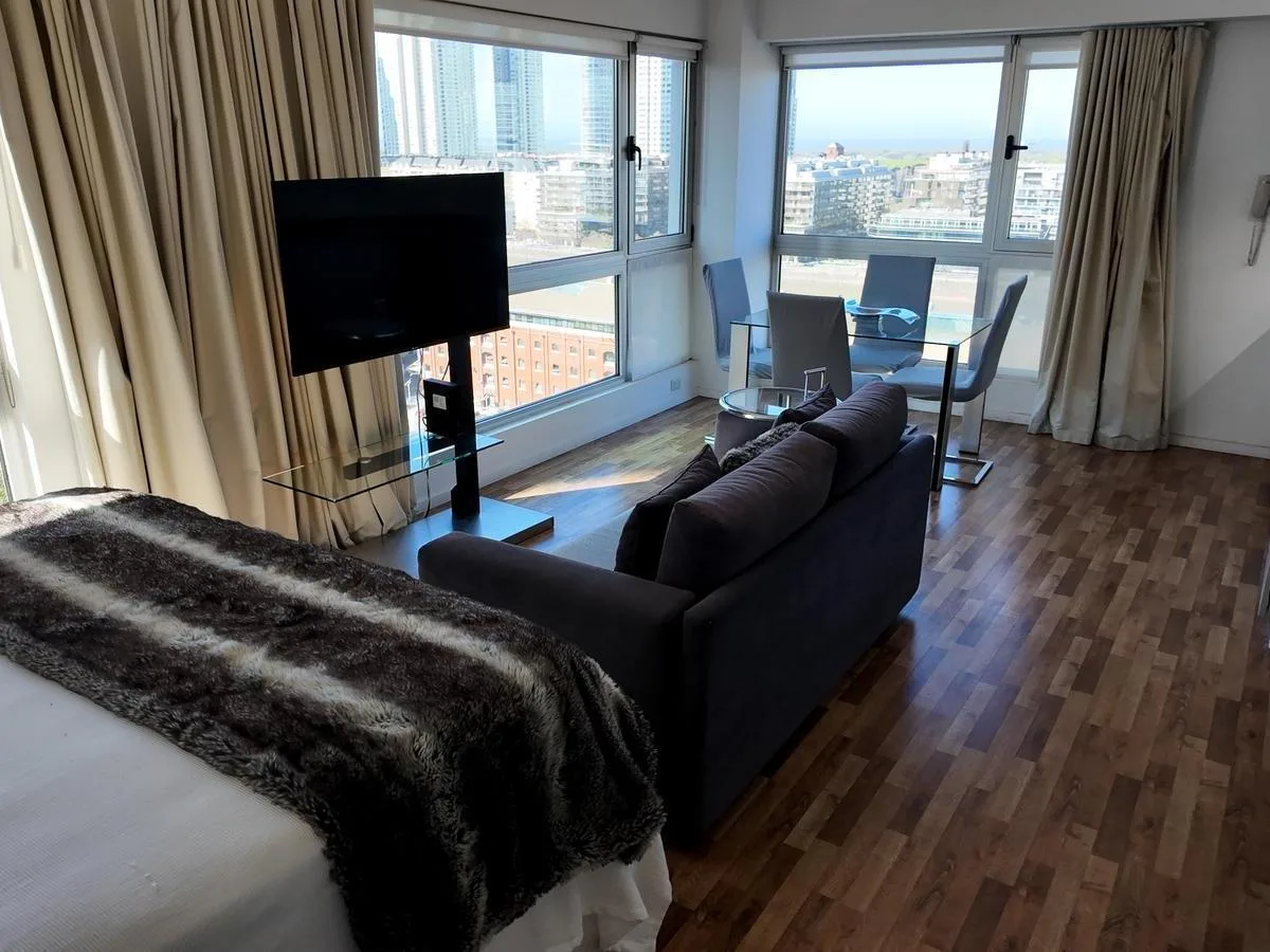 Studio apartment in Alquiler Quartier Madero with parking