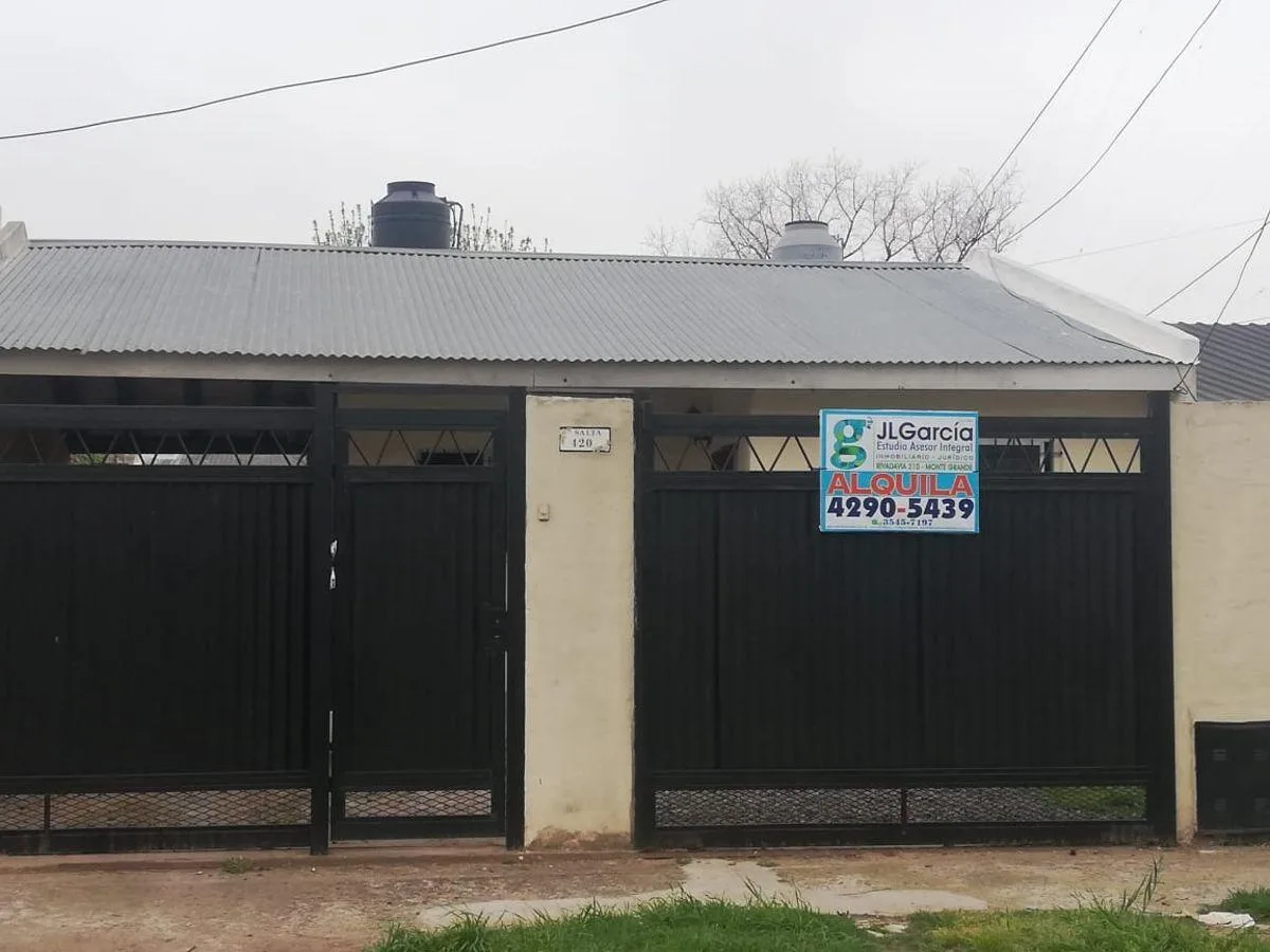 Casa Dos Ambientes en Alquiler