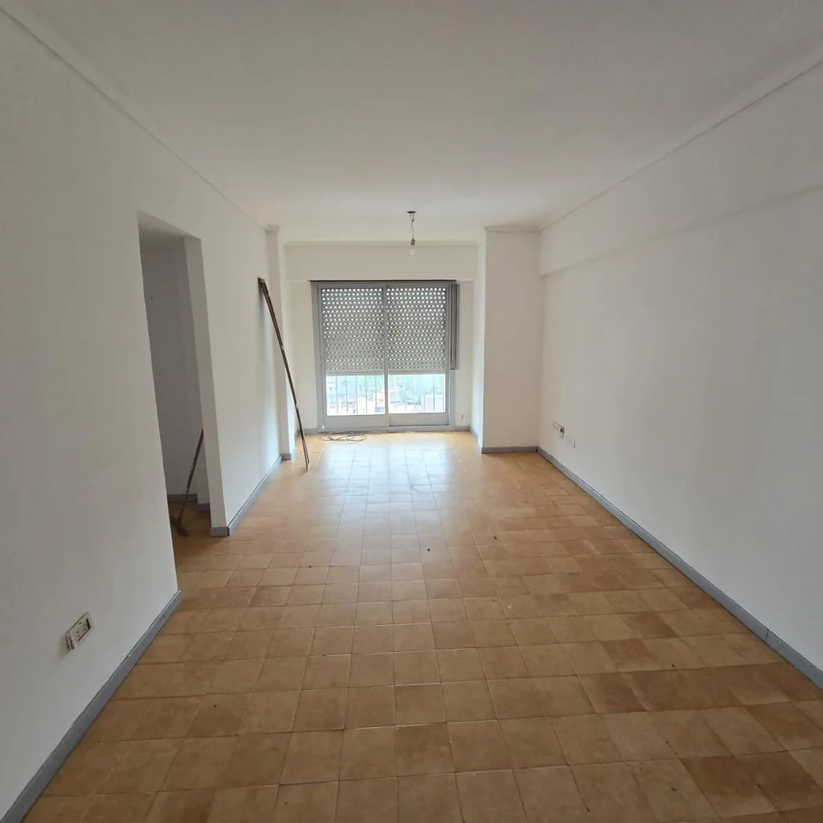 Apartamento de três ambientes com 2 dormitórios em Lanús