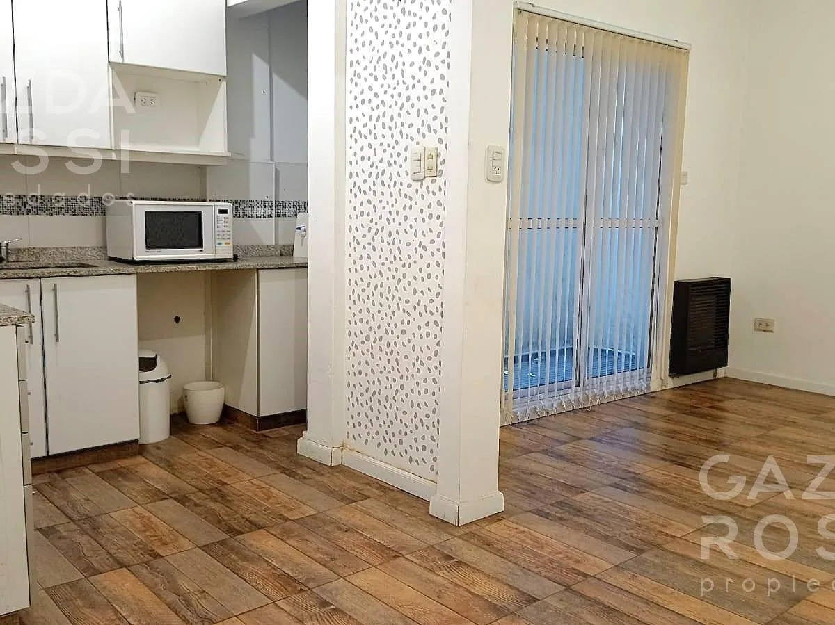 One-bedroom apartment with private garden in Banfield