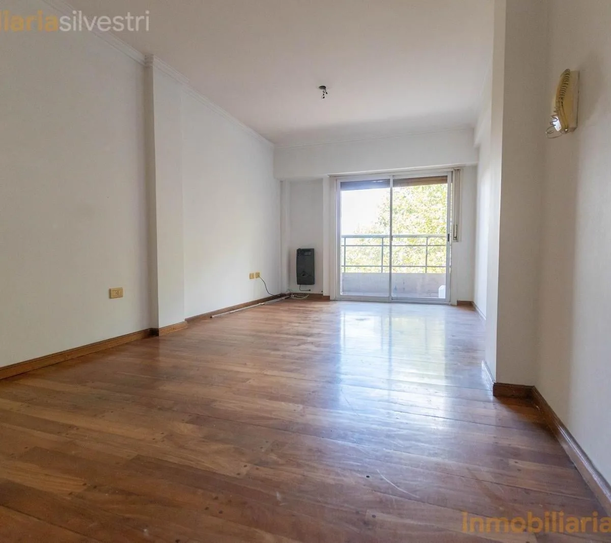Departamento de 2 dormitorios con cochera en La Plata