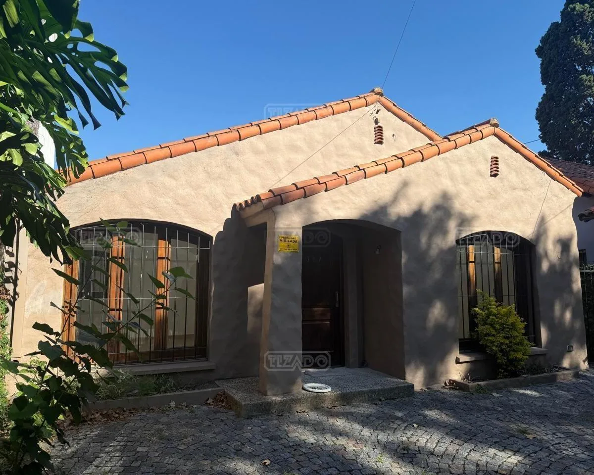 Трёхспальная вилла в Beccar