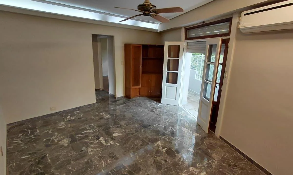 Apartamento de 3 ambientes em Caballito de frente com dependência