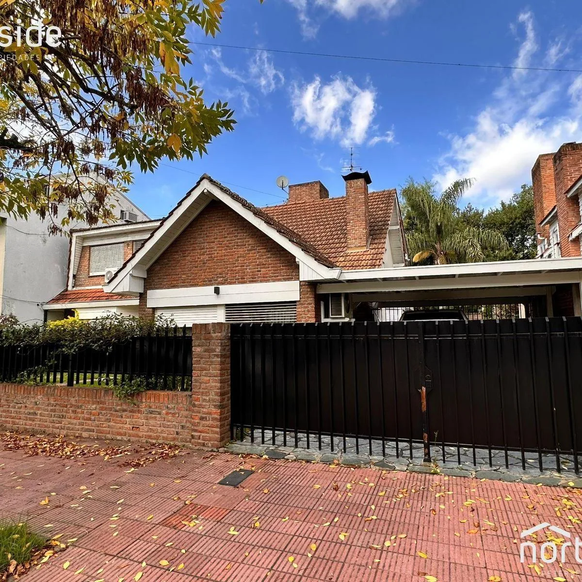 Five-bedroom house in Martínez near Libertador a Río