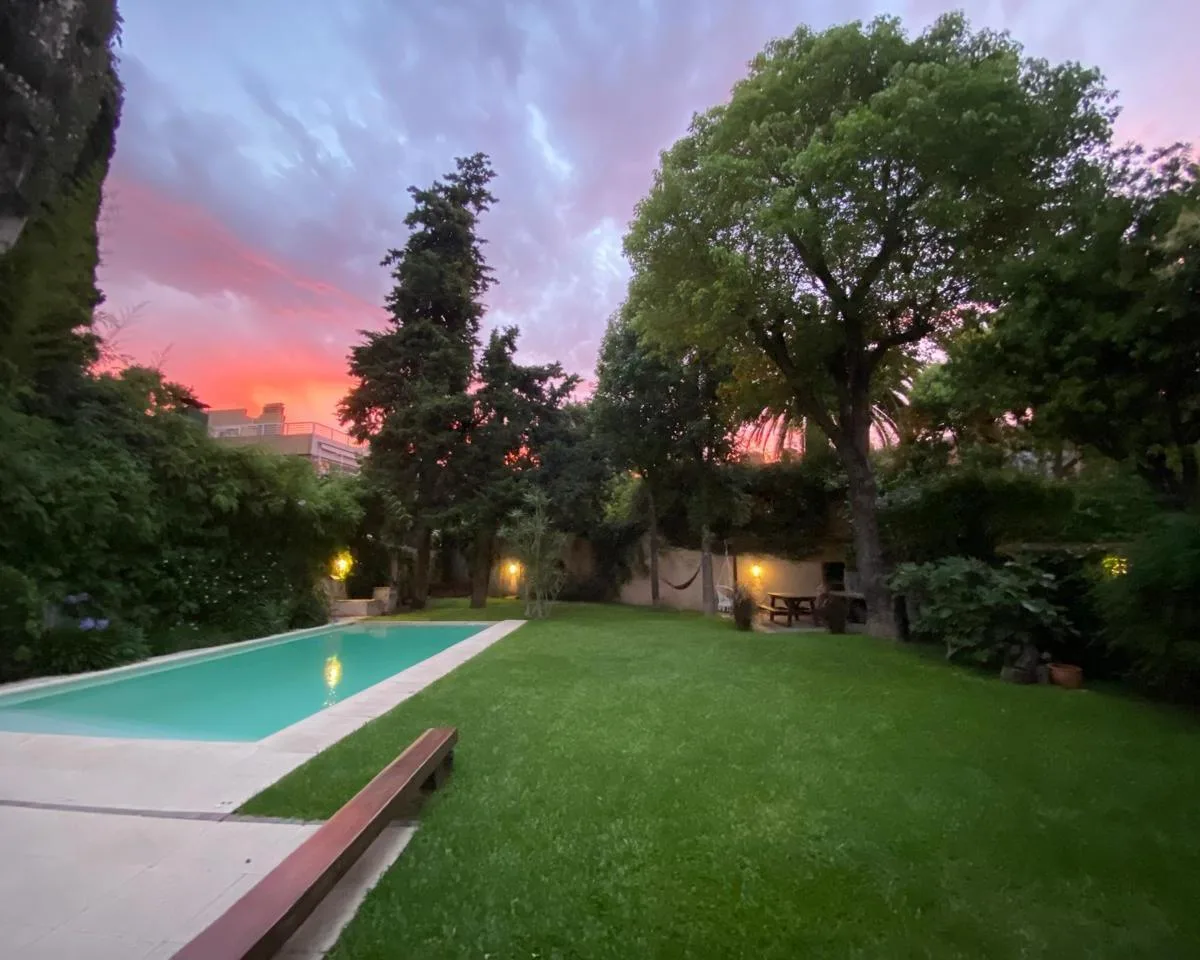 Четырёхспальная вилла в Barrio River, Belgrano